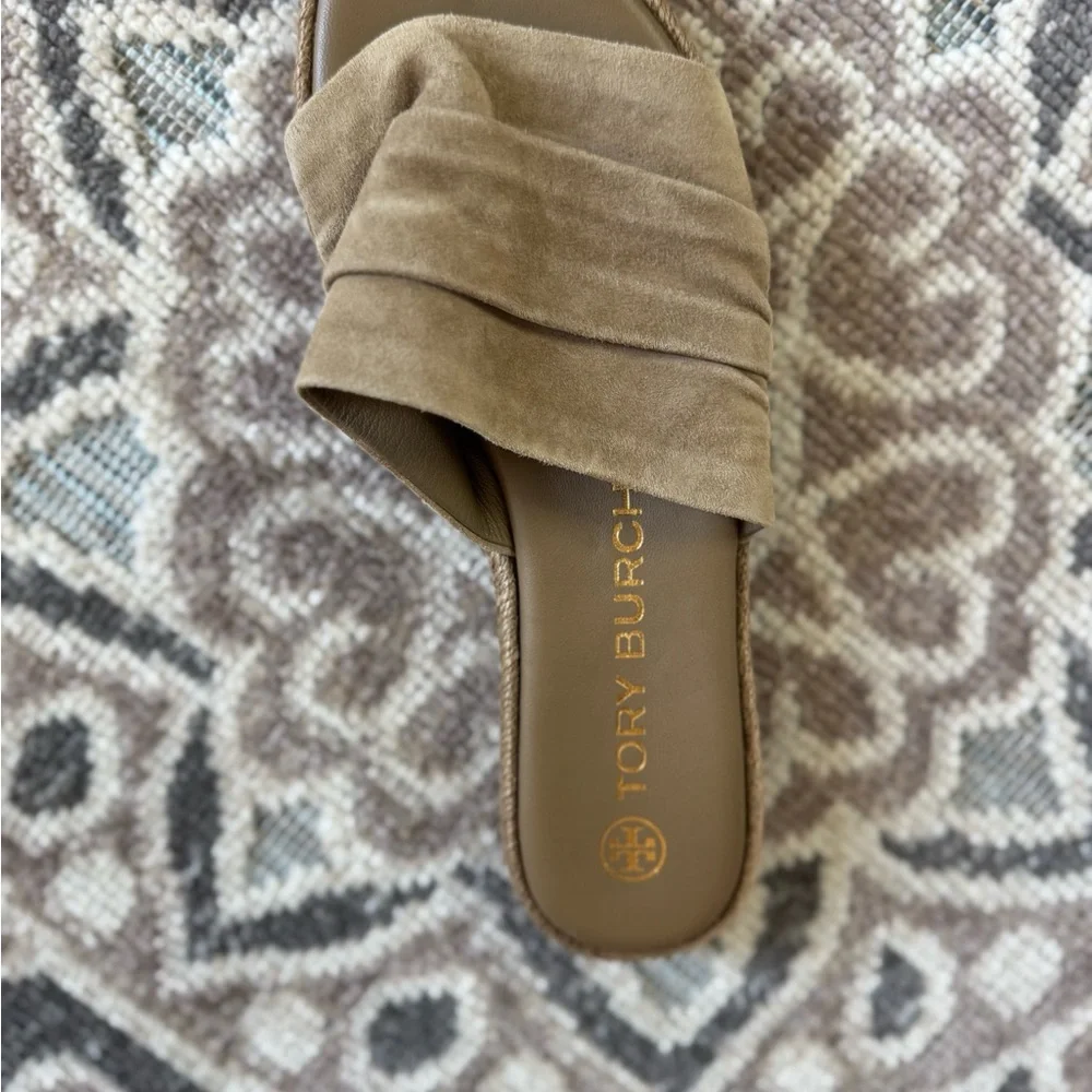 Tory Burch Suede Slide Sandals with Ruched Detail Size 7